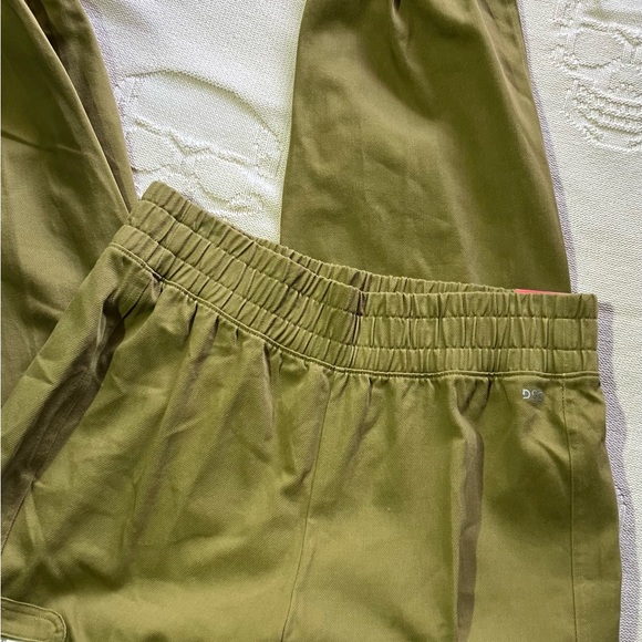 DSG High Rise Jogger - Picture 2 of 3